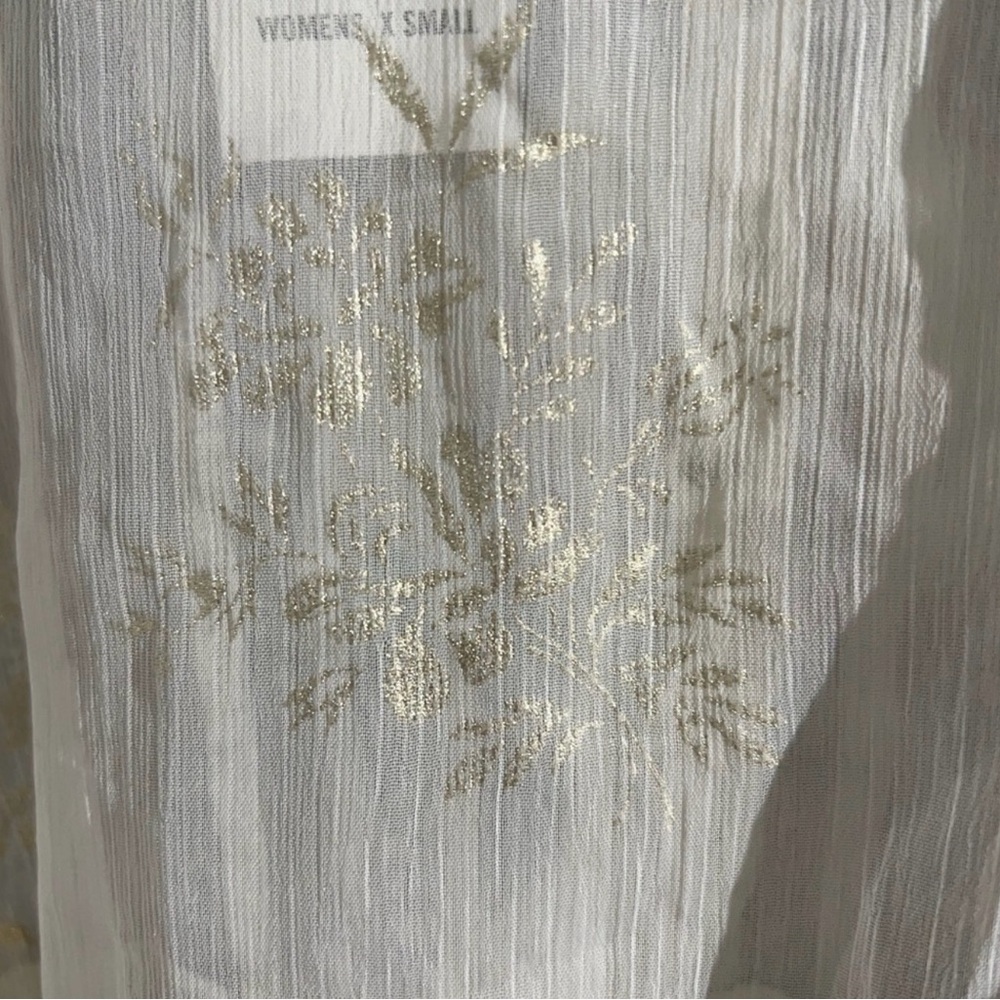 Zara Beige Floral Blouse with Button Detail - Picture 6 of 8